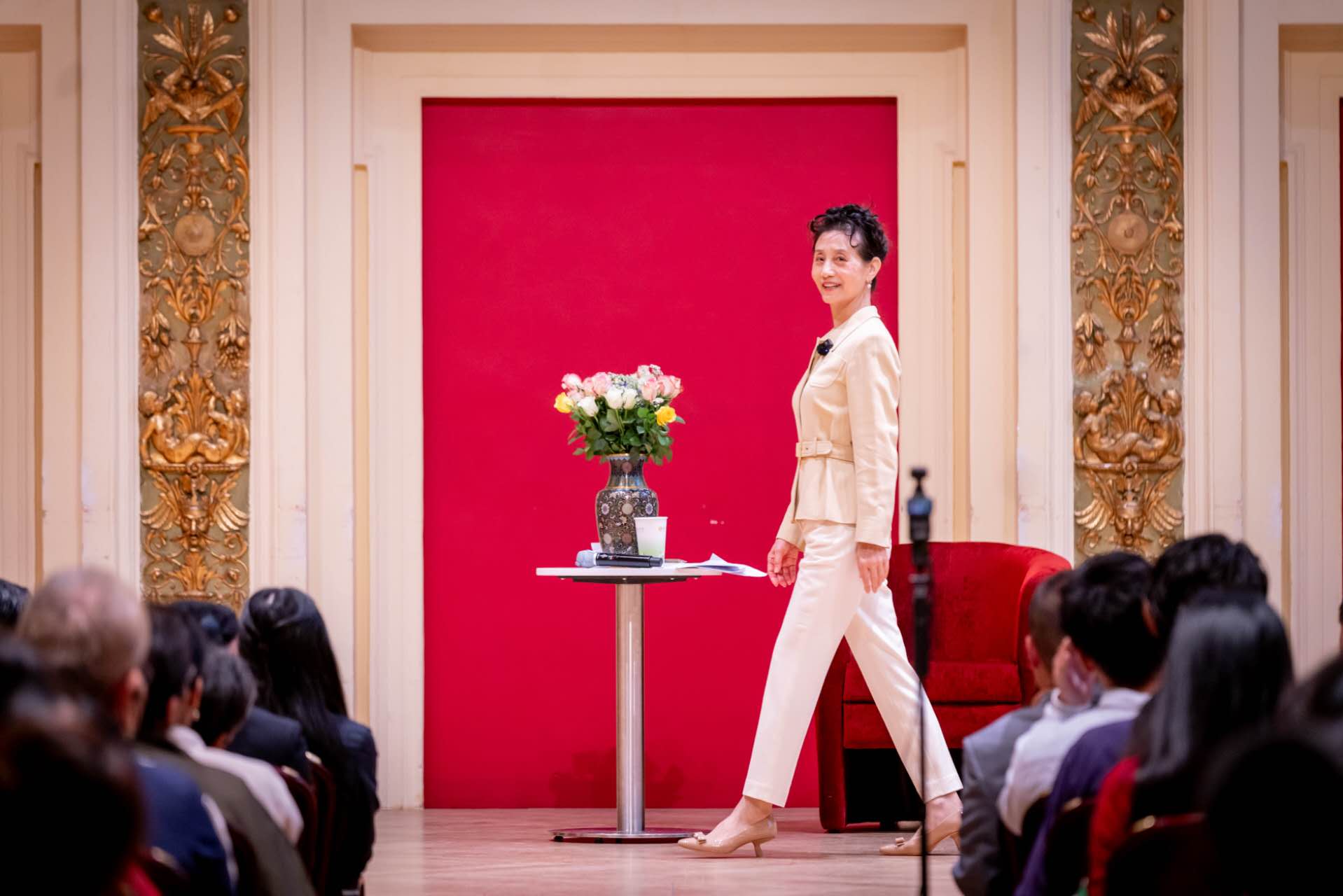 Dr. Xiaoxue Dai delivers an international etiquette masterclass at Ehrbar Saal in Vienna